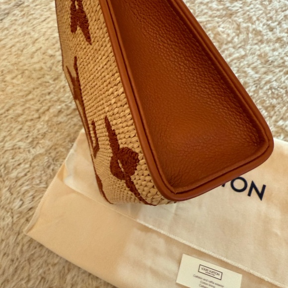 Louis Vuitton raffia clutch - Picture 7 of 9